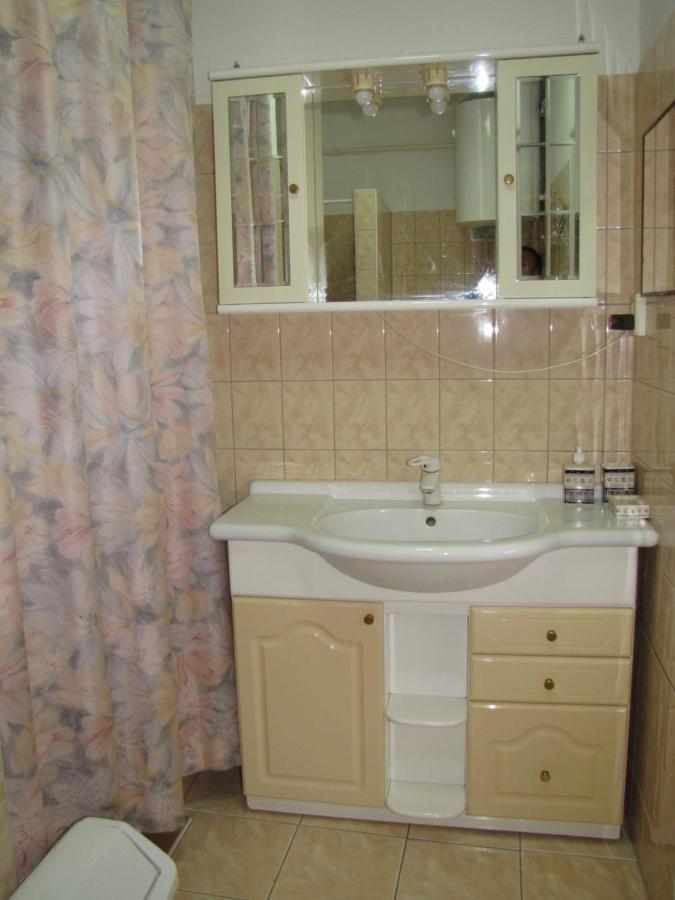 Oazis Apartmanhaz Hajdúszoboszló 外观 照片