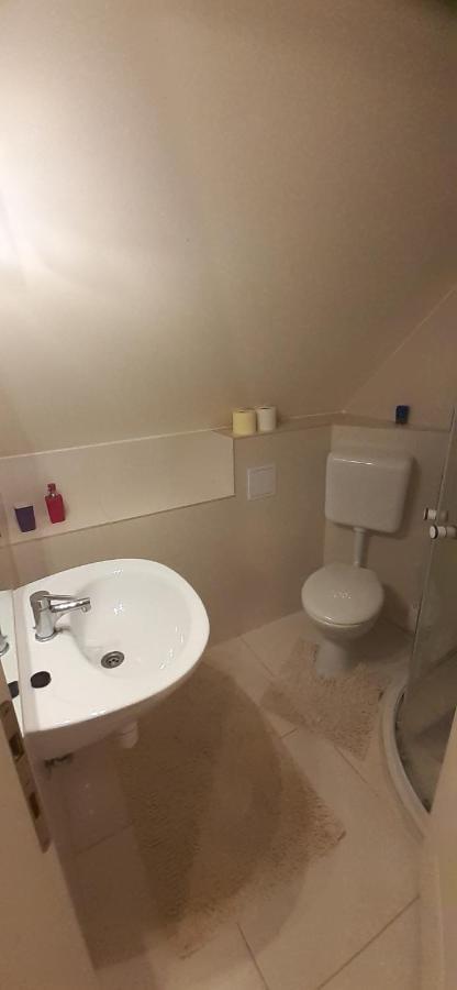 Oazis Apartmanhaz Hajdúszoboszló 外观 照片
