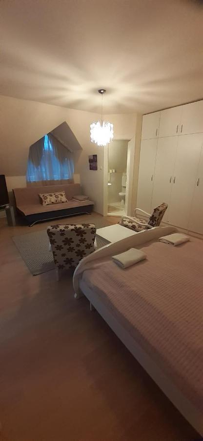 Oazis Apartmanhaz Hajdúszoboszló 外观 照片