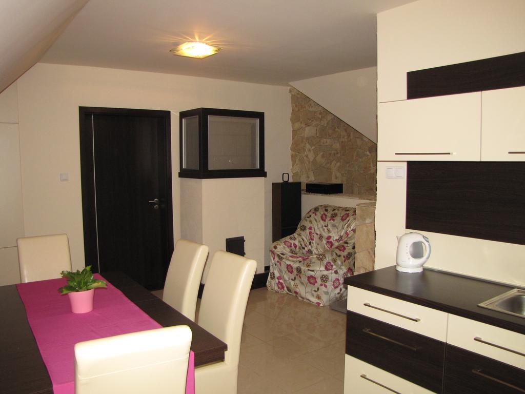 Oazis Apartmanhaz Hajdúszoboszló 客房 照片