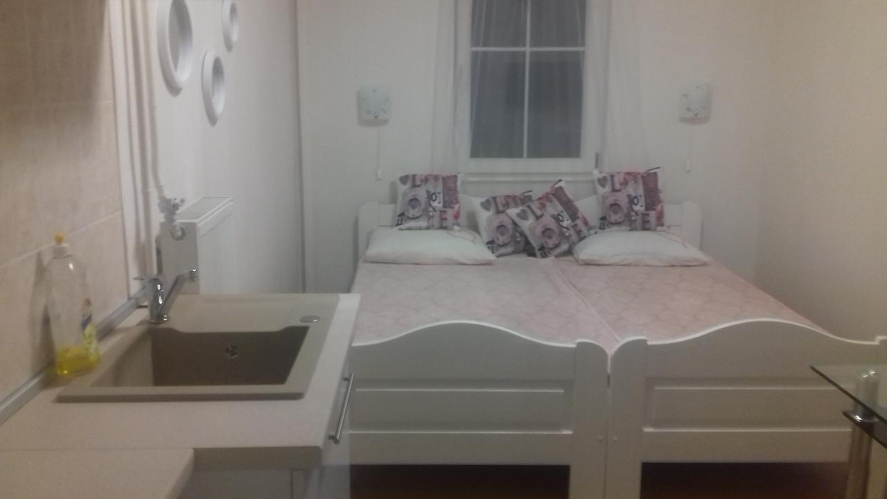 Oazis Apartmanhaz Hajdúszoboszló 外观 照片